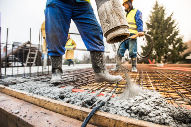 Best Concrete Sidewalk Installation in Elmendorf, TX